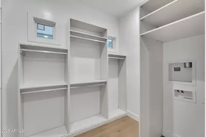 3918 E Crittenden Lane, Phoenix, AZ 85018 - Photo 28