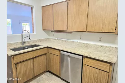 9346 W Madero Drive, Arizona City, AZ 85123 - Photo 14