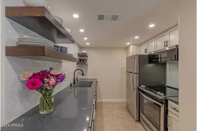 7809 E Valley Vista Drive, Scottsdale, AZ 85250 - Photo 6