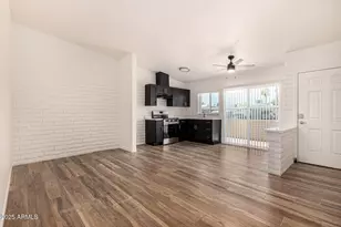 5926 W Rose Ln, Glendale, AZ 85301 - Photo 6