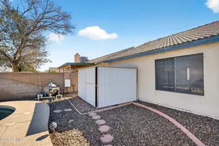 3320 W Melinda Ln, Phoenix, AZ 85027 - Photo 32