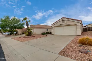 11338 W Austin Thomas Dr, Surprise, AZ 85378 - Photo 4