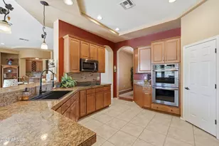 22721 W Mark Ln, Wittmann, AZ 85361 - Photo 10