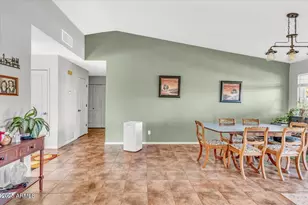 2271 Orchid Dr, Sierra Vista, AZ 85635 - Photo 12