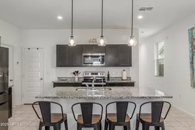 2102 W Sable Avenue, Apache Junction, AZ 85120 - Photo 6