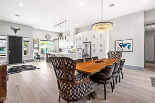 928 E Berridge Ln, Phoenix, AZ 85014 - Photo 18