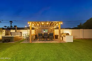 928 E Berridge Ln, Phoenix, AZ 85014 - Photo 78