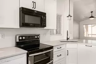 8006 W Salter Dr, Peoria, AZ 85382 - Photo 16