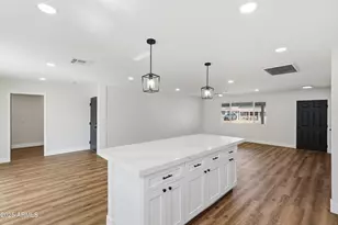 10537 W La Jolla Dr, Sun City, AZ 85351 - Photo 12