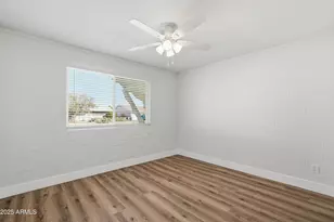 10537 W La Jolla Dr, Sun City, AZ 85351 - Photo 20