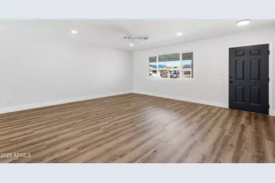 10537 W La Jolla Drive, Sun City, AZ 85351 - Photo 14