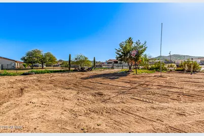 13637 S Watermann Lane, Buckeye, AZ 85326 - Photo 32