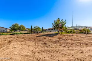13637 S Watermann Ln, Buckeye, AZ 85326 - Photo 32