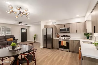 13637 S Watermann Lane, Buckeye, AZ 85326 - Photo 8