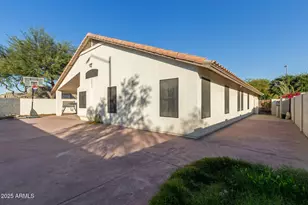 128 N 166th Ln, Goodyear, AZ 85338 - Photo 30