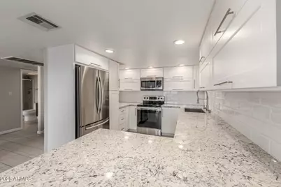 7940 E Camelback Road #307, Scottsdale, AZ 85251 - Photo 4