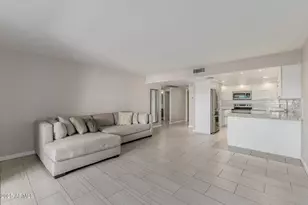 7940 E Camelback Rd, Scottsdale, AZ 85251 - Photo 6