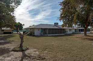 10410 W Campana Dr, Sun City, AZ 85351 - Photo 26