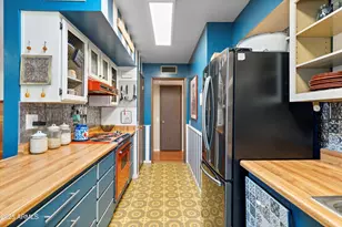 10410 W Campana Dr, Sun City, AZ 85351 - Photo 14