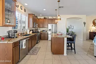 9840 W Echo Ln, Peoria, AZ 85345 - Photo 18