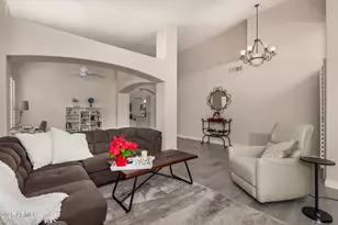 25236 S Flame Tree Dr, Sun Lakes, AZ 85248 - Photo 12