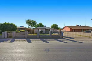 117 W Roeser Rd, Phoenix, AZ 85041 - Photo 2
