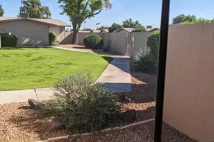 10585 W Palmeras Dr, Sun City, AZ 85373 - Photo 46