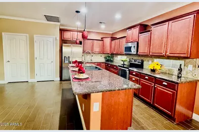 23565 W Hopi Street, Buckeye, AZ 85326 - Photo 12