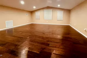 23565 W Hopi St, Buckeye, AZ 85326 - Photo 32