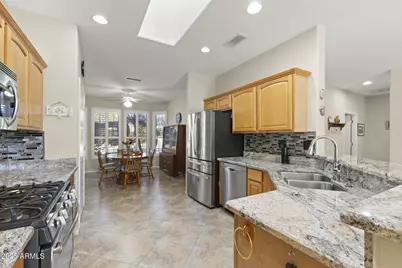 16421 W Desert Wren Court, Surprise, AZ 85374 - Photo 10