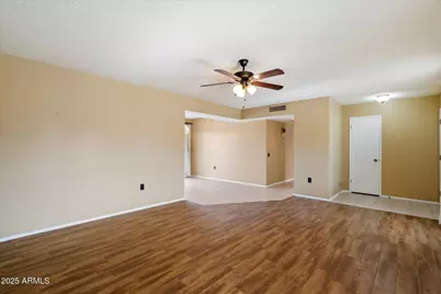 10528 W Tumblewood Drive, Sun City, AZ 85351 - Photo 4