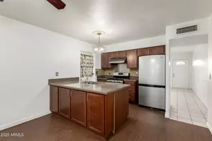 7014 S 17th Ave, Phoenix, AZ 85041 - Photo 16