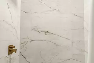 2210 E Everett Dr, Phoenix, AZ 85022 - Photo 20