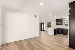 2210 E Everett Dr, Phoenix, AZ 85022 - Photo 6