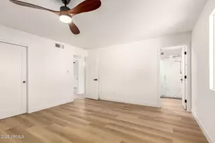 2210 E Everett Dr, Phoenix, AZ 85022 - Photo 18