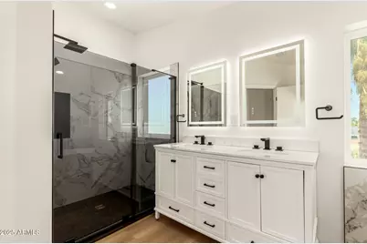 2210 E Everett Drive, Phoenix, AZ 85022 - Photo 14