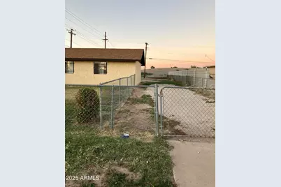 3360 W Moreland Street, Phoenix, AZ 85009 - Photo 2