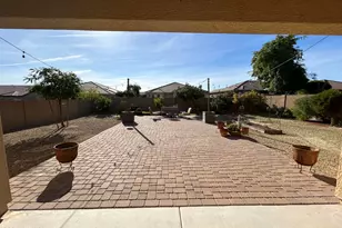 18627 W North Ln, Waddell, AZ 85355 - Photo 22