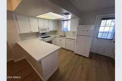 6104 W Townley Avenue, Glendale, AZ 85302 - Photo 1