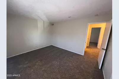 6104 W Townley Avenue, Glendale, AZ 85302 - Photo 8