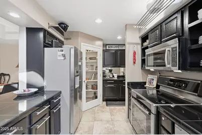 8762 E Sandtrap Court, Gold Canyon, AZ 85118 - Photo 16