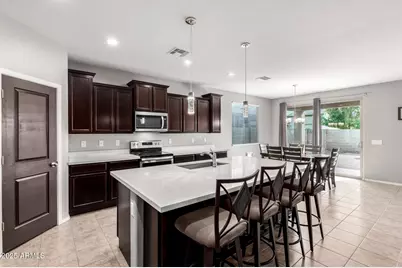 18253 W Louise Drive, Surprise, AZ 85387 - Photo 10