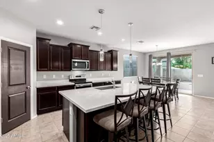 18253 W Louise Dr, Surprise, AZ 85387 - Photo 10