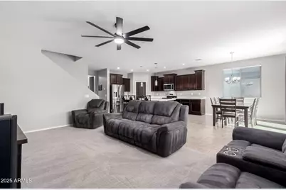 18253 W Louise Drive, Surprise, AZ 85387 - Photo 14