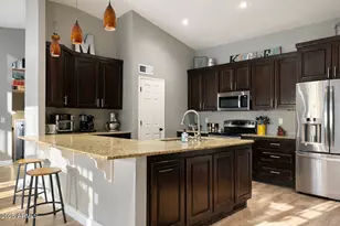 1070 E Oakland St, Chandler, AZ 85225 - Photo 2