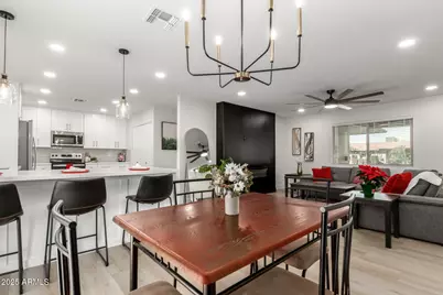 10407 W Desert Forest Circle, Sun City, AZ 85351 - Photo 8