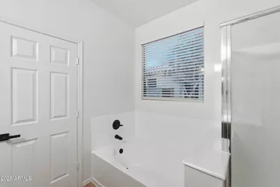 3316 W Saint Kateri Drive, Phoenix, AZ 85041 - Photo 24