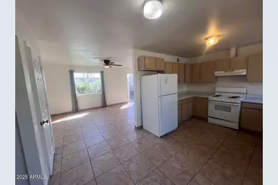 2549 E Chipman Road #2, Phoenix, AZ 85040 - Photo 12