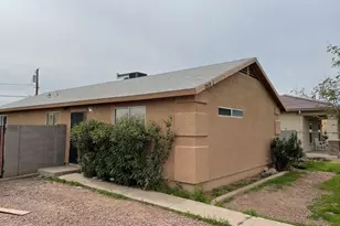 2549 E Chipman Rd, Phoenix, AZ 85040 - Photo 2