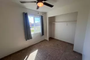 2549 E Chipman Rd, Phoenix, AZ 85040 - Photo 24